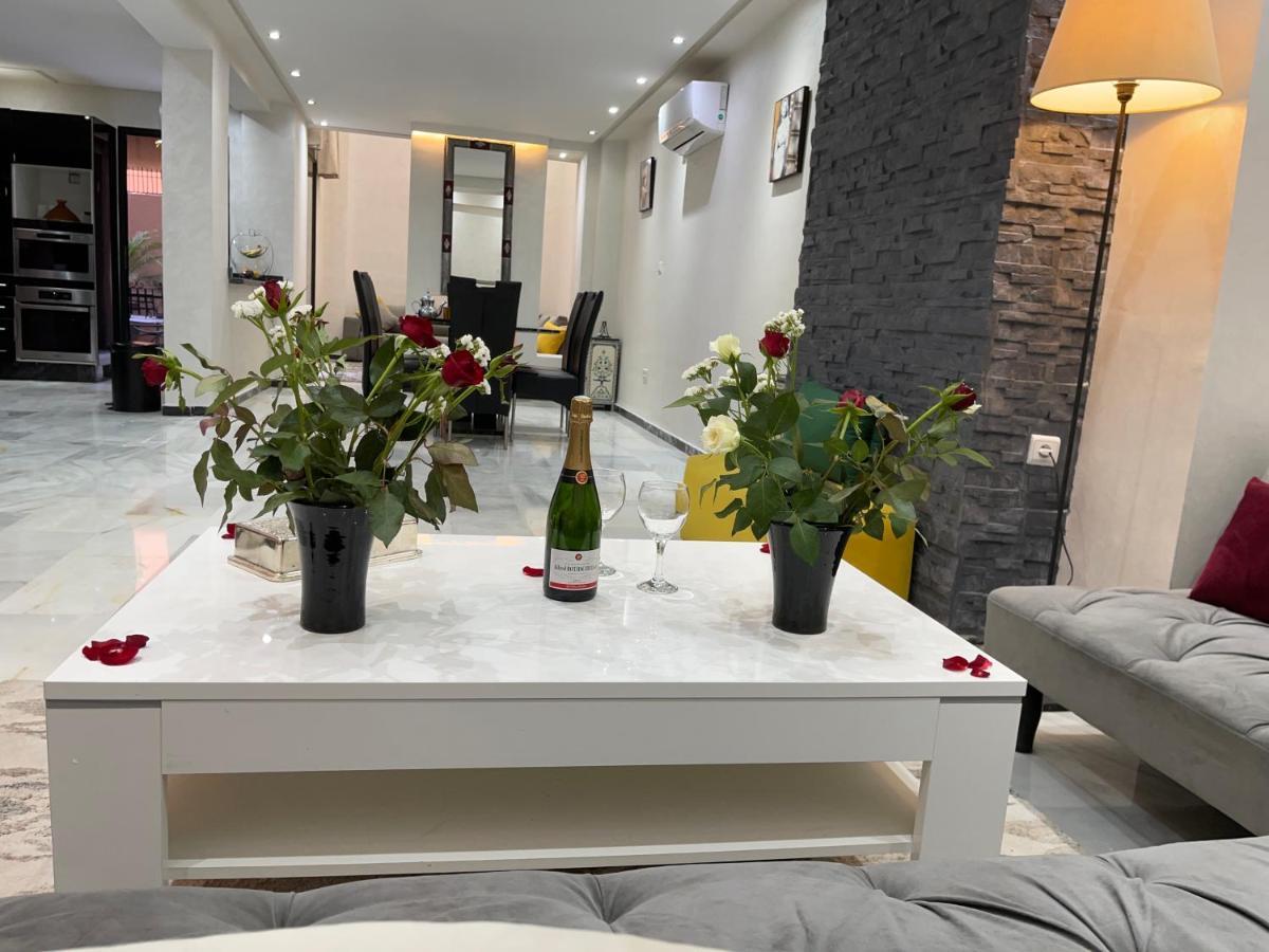 Appartement En Duplex Avec 3 Chambres Haut Standing Gueliz Marrakech Marrakesh Eksteriør bilde